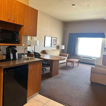 Clarion Pointe Hotel Rimbey Exterior foto