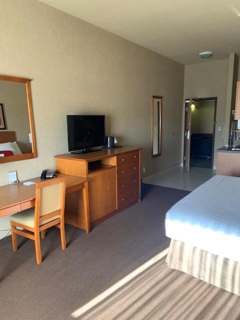 Clarion Pointe Hotel Rimbey Exterior foto