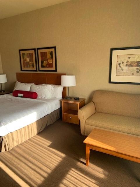 Clarion Pointe Hotel Rimbey Exterior foto