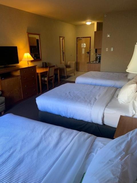Clarion Pointe Hotel Rimbey Exterior foto