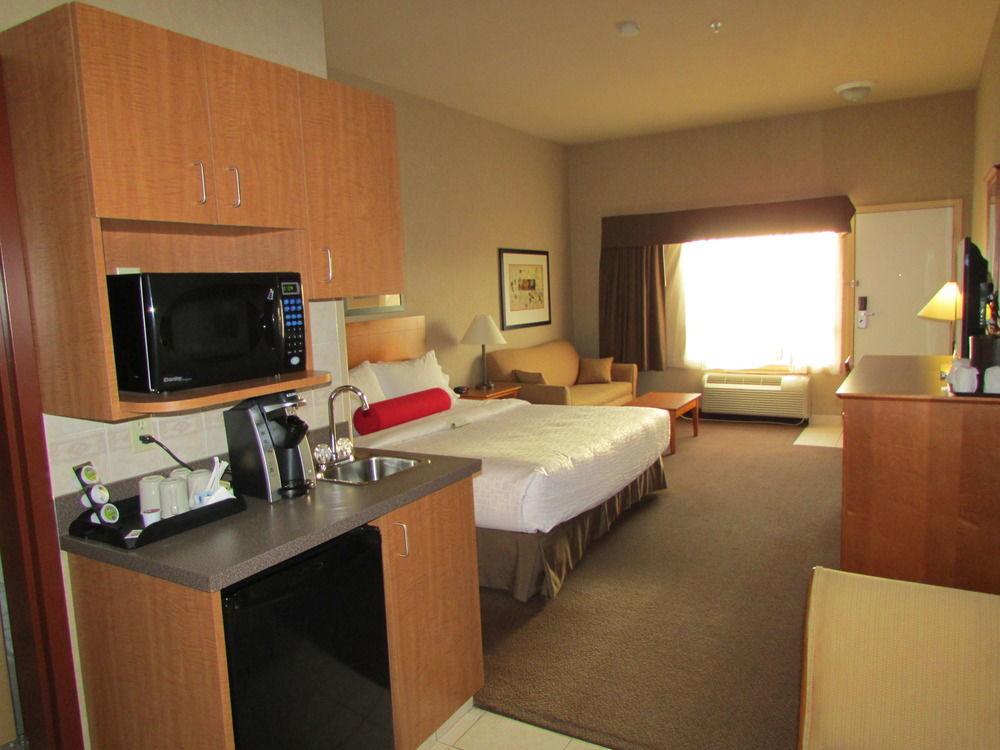 Clarion Pointe Hotel Rimbey Exterior foto