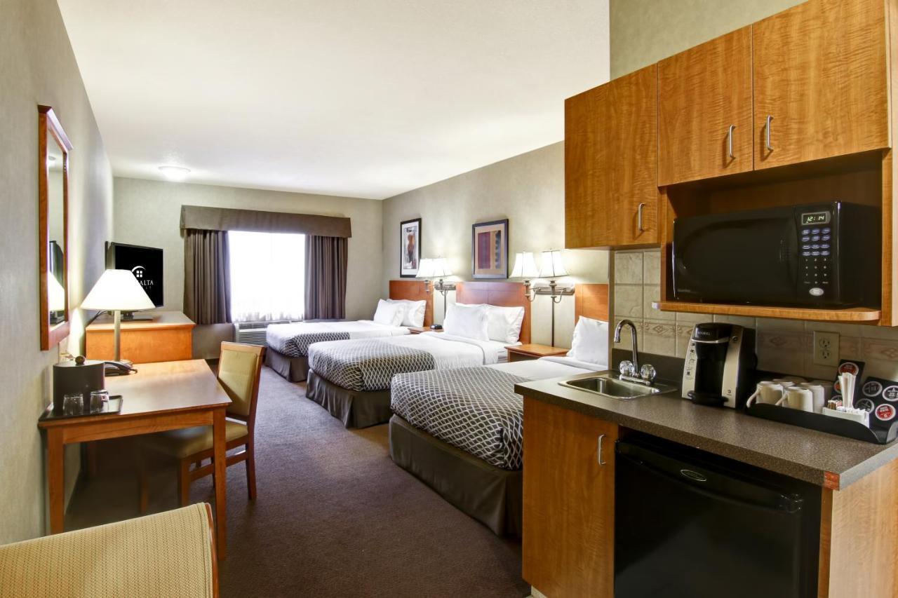 Clarion Pointe Hotel Rimbey Exterior foto
